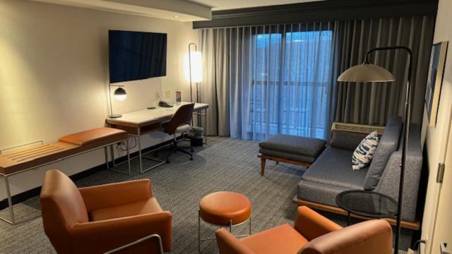Hotel Courtyard By Marriott Kingston Exterior foto